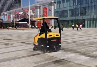 多功能掃地車 廣場(chǎng) 街道 校園 物業(yè)專用電動(dòng)掃地車S2A小型環(huán)衛(wèi)掃地車